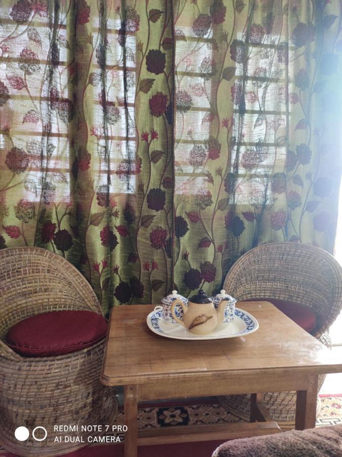 Swarna Kamal Homestay Darjeeling  Phòng bức ảnh